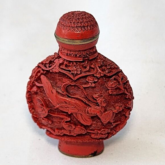 Chinese Antique Hand-Carved Red Cinnabar Lacquer Snuff Bottle Qianlong Mark 2.5" - Picture 2 of 7